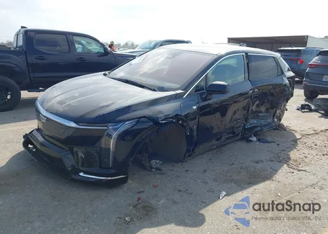 2025 Cadillac Optiq Luxury 1 Awd z USA, uszkodzony, nr VIN 3GYK3BMR7SS262110